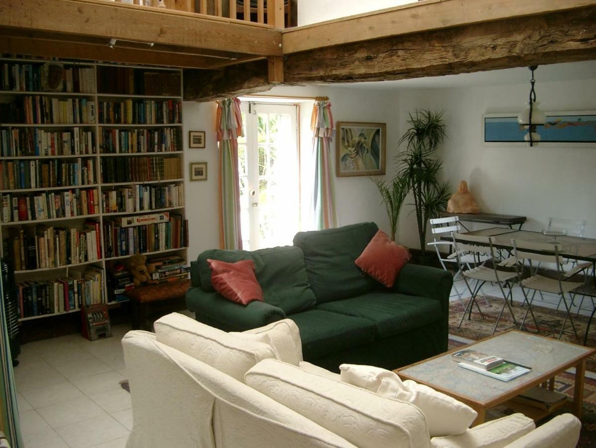 Studio Cottage Mantilly Bagian luar foto